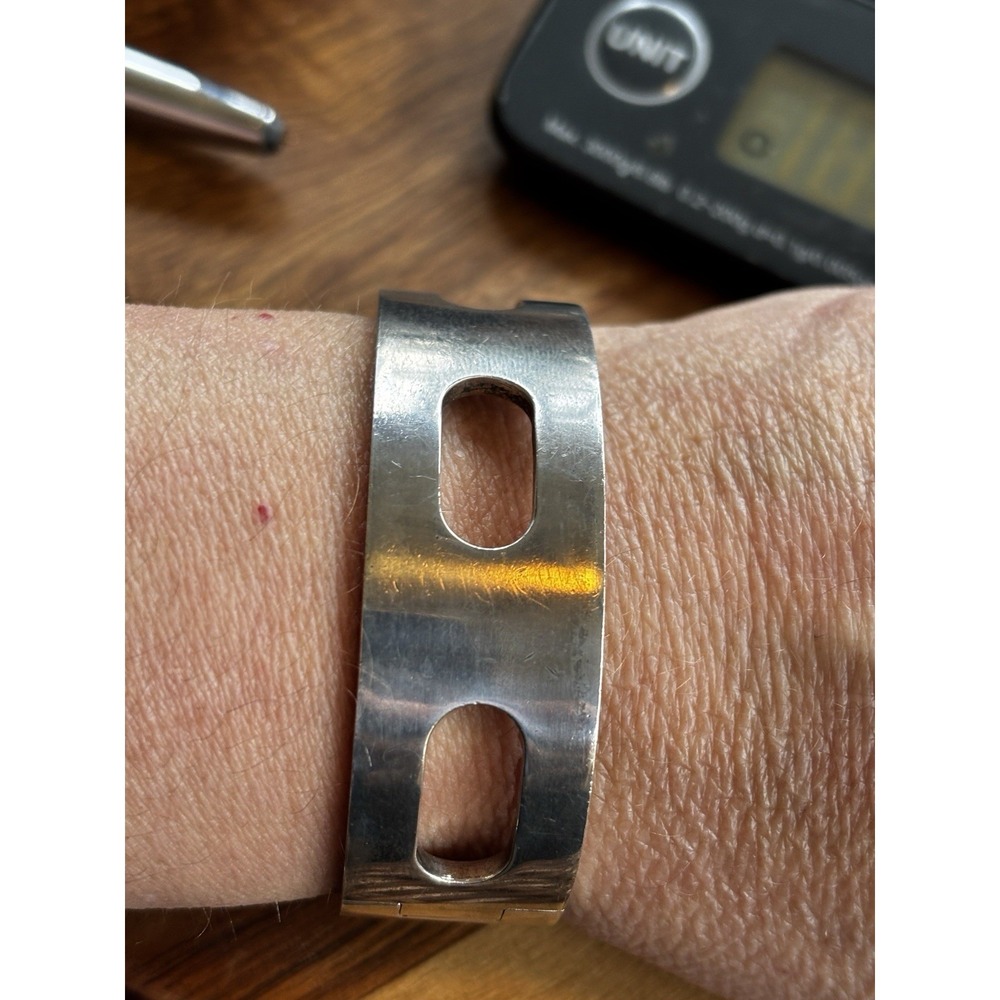 Solid Sterling Silver Hinged Bangle Bracelet 72.2… - image 6